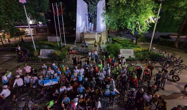 Denizli’de 400 bisikletli birlikte pedal çevirdi
