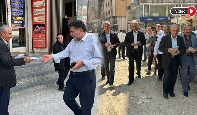 Yüksekova’da Van’daki Özgürlük Mitingi için broşür dağıtıldı