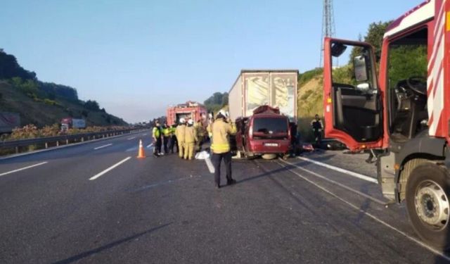 Kuzey Marmara Otoyolu'nda kaza! 1'i bebek 3 kişi hayatını kaybetti