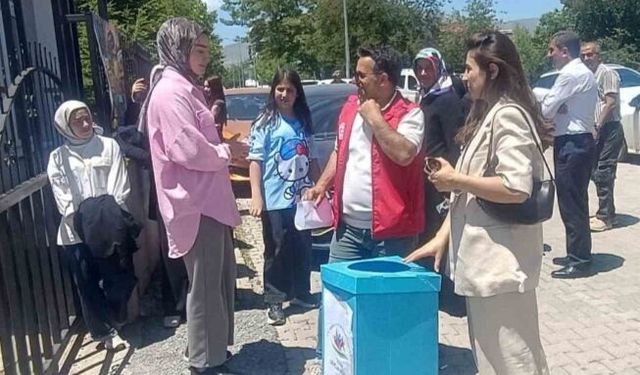 YKS sonrası anlamlı dayanışma: Kalem ve silgiler köy okullarına ulaştırılacak