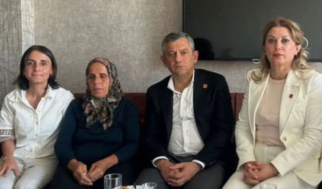 Özgür Özel, Gülistan Doku'nun ailesini ziyaret etti
