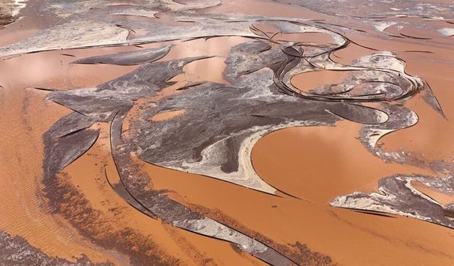 Ahlat’ta sel tarım arazilerine zarar verdi