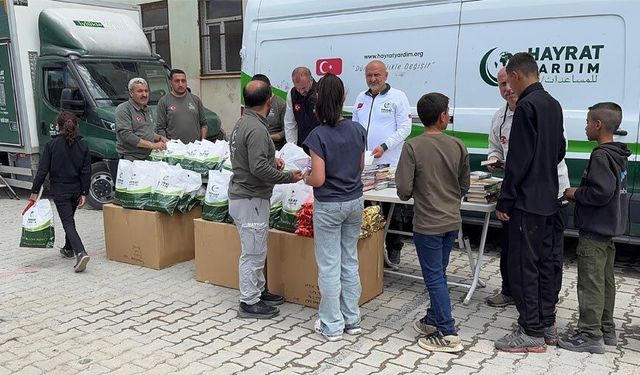 Yüksekova’da 500 Öğrenciye Karne Hediyesi Verildi