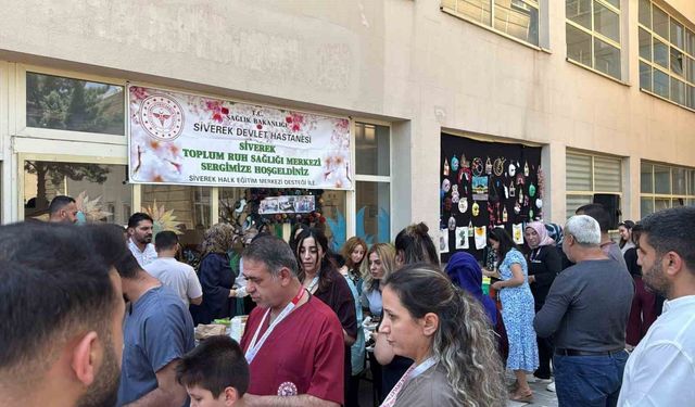 Siverek’te ruh sağlığı hastalarının el emeği ürünleri sergilendi