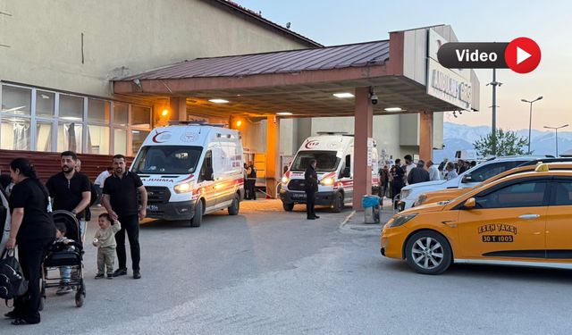 Yüksekova’da Başlayan Kavga Mahalleye Sıçradı: 5 Yaralı