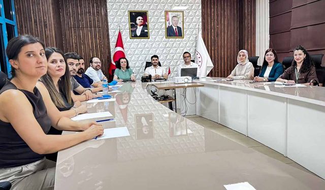 Hakkâri'de Artan İntihar Vakaları Masaya Yatırıldı