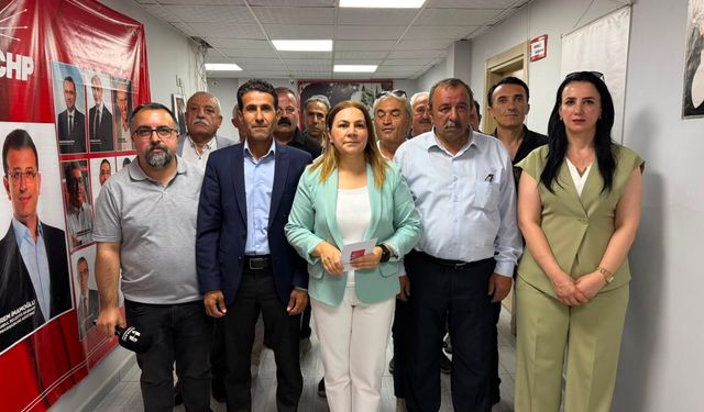 CHP Hakkâri İl Başkanı Tebligatı Uçak Yapıp Genel Merkeze Fırlattı