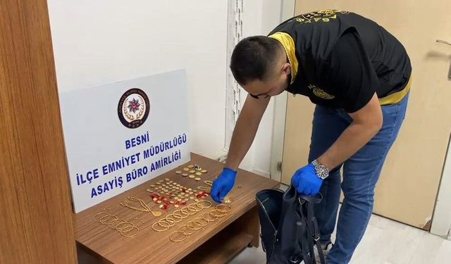 Bulduğu 6,5 milyonluk altın dolu çantayı polise teslim etti