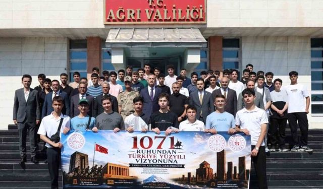 Ağrı’dan tarih ve değerler yolculuğuna ilk öğrenci kafilesi uğurlandı