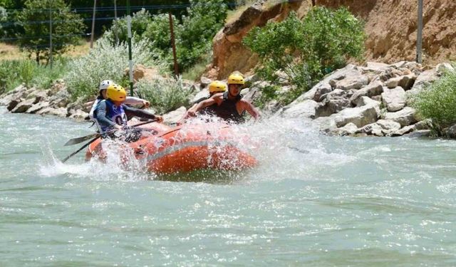 Rafting Türkiye Şampiyonası 3. ayak yarışları sona erdi