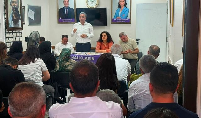 Hakkari'de "Genel Süreç ve Komünal Yaşam" Buluşması Düzenlendi