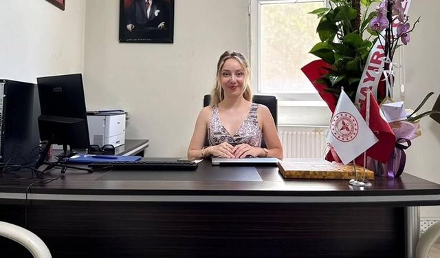 Uludere’de ilk kadın ilçe Sağlık Müdürü göreve başladı