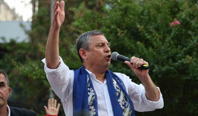Özgür Özel’den yeni parti sinyali: "Sizi hiç üzmeden yeni bir yol açacağız"