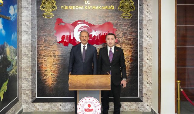 Vali Taşyapan’dan Yüksekova Kaymakamı Hülür’e hayırlı olsun ziyareti