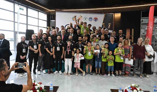 Uluslararası Altın Kayısı Satranç Turnuvası ödül töreniyle sona erdi