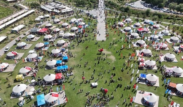 Malazgirt Zaferi’nin 955’inci yıl dönümü kutlamaları Ahlat’ta başladı