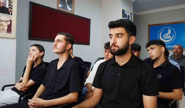 Erciş’te gençlere yönelik öfke kontrolü semineri verildi