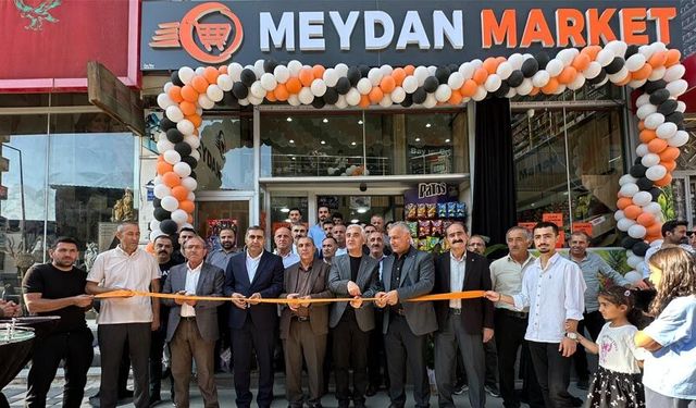 Yüksekova’da Meydan Market Hizmete Açıldı