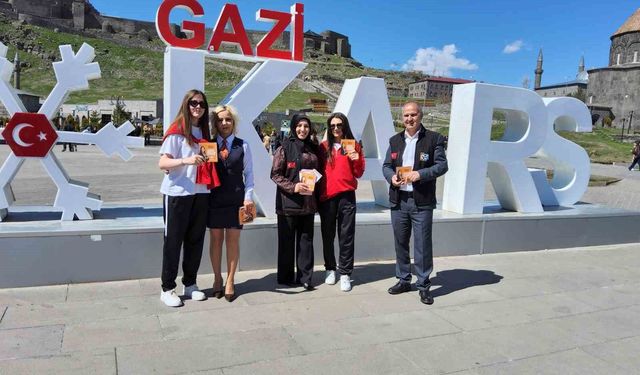 Kars’ta kadına yönelik şiddetle mücadele için sahada bilgilendirme çalışmaları sürüyor