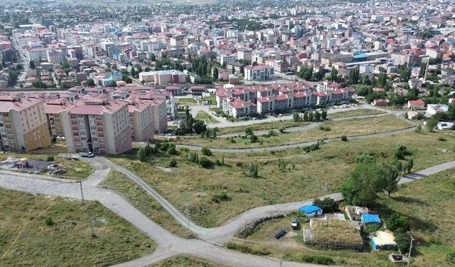 Kars’ta yapı ruhsatı verilen daire sayısı bölge illerini geride bıraktı