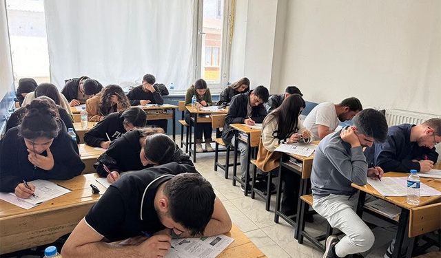 Yüksekova Destekleme ve Yetiştirme Kursu, YKS başarılarını açıkladı
