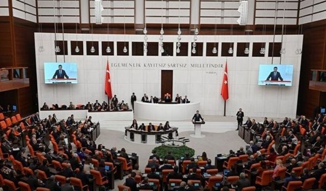 Meclis'te Tarihi Gün: Çerçeve Yasası Onaylandı