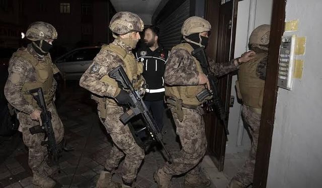 Hakkari’de 6 mahallede operasyon: Çok sayıda gözaltı