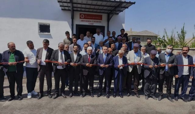 Yüksekova’da Abdülkerim Yurtseven Camii ibadete açıldı