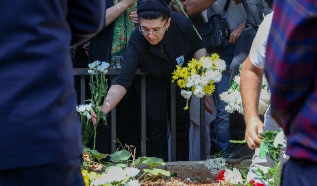 Mehdi Zana son yolculuğuna uğurlandı