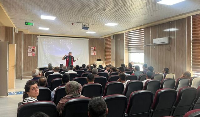 Yüksekovada engelli bireylere hakları  anlatıldı