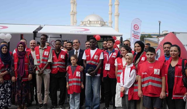 Iğdır’a hayırseverlerin desteğiyle kalıcı Kızılay kan bağışı aracı kazandırıldı
