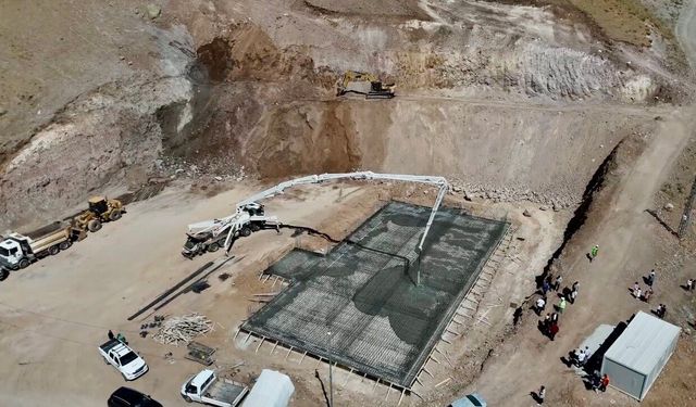 Ağrı’da 2 bin 300 rakımlı köyde afet riski eğitime engel olmadı