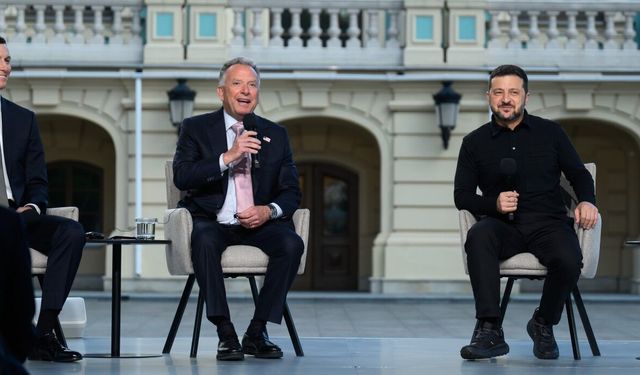 Zelenskiy, ABD’li temsilciler Witkoff ve Kushner ile Kiev’de bir araya geldi