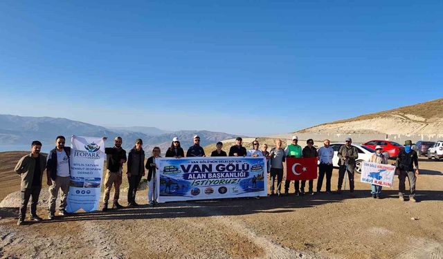 Nemrut Kalderası’nda 30 kilometrelik çanak yürüyüşü