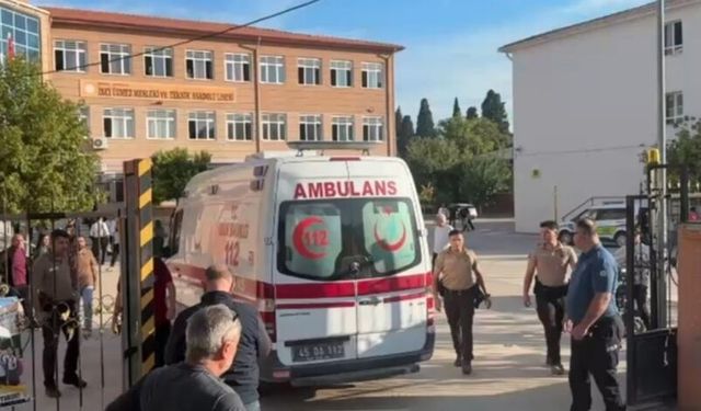 Okula silahlı saldırı düzenlendi: Yaralı öğrenciler var
