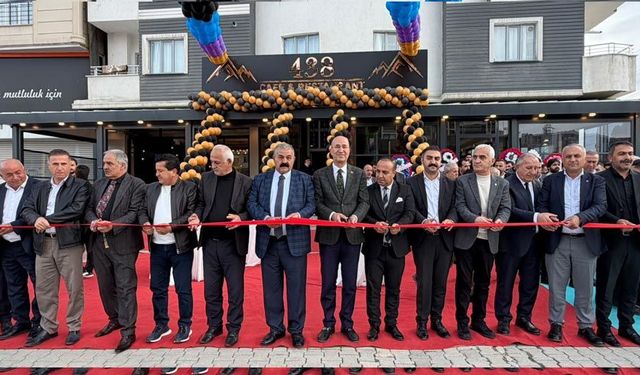 Yüksekova’da Yeni Bir Restaurant Hizmete Açıldı