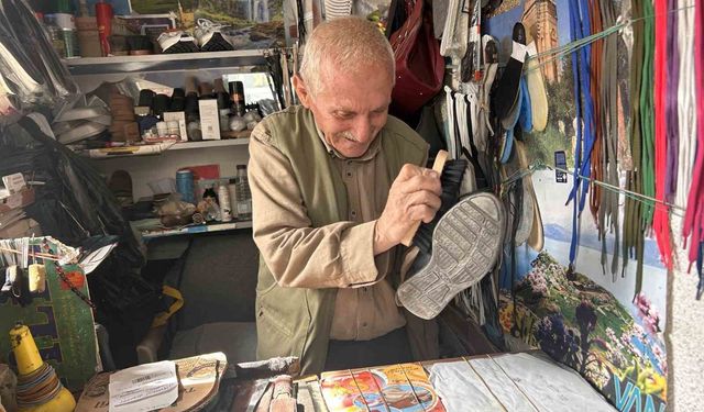 Van’da 55 yıllık ayakkabı ustasının iyilik mücadelesi
