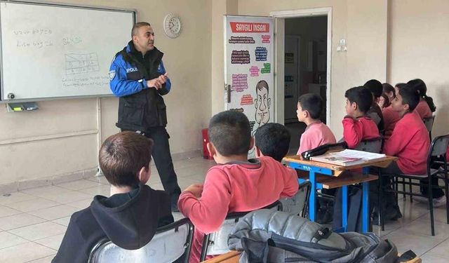 Kars’ta öğrencilere temel güvenlik ve güvenli internet eğitimi