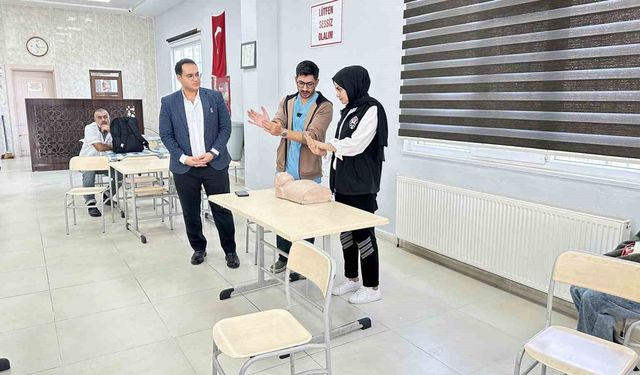 Mardin’de hayat kurtaran "Heimlich" manevrası anlatıldı