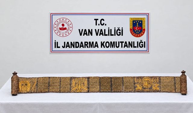 Van’da jandarmadan tarihi eser operasyonu