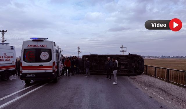 Yüksekova’da okul servisi devrildi: 3 öğrenci yaralandı