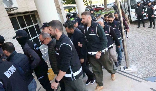 Milas Belediye Başkanı ve oğlu dahil 18 tutuklama