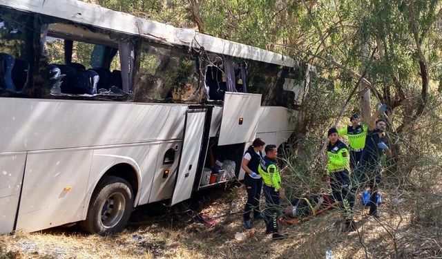 Otobüs şarampole uçtu: 2 ölü, 9 yaralı