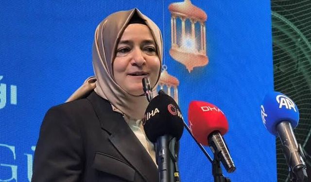 Fatma Betül Sayan Kaya AK Parti'den istifa etti
