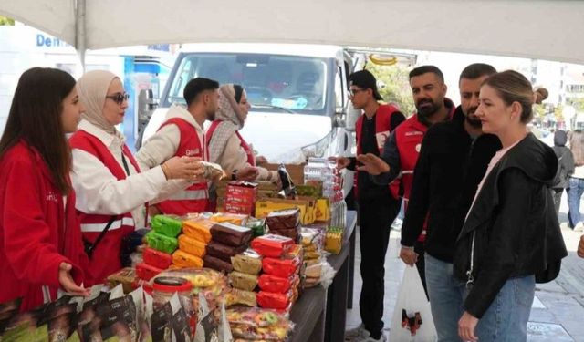 Muş’ta Türk Kızılay’dan iyilik çarşısı
