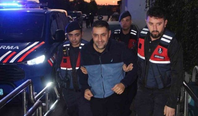 Çukurova Belediyesi soruşturmasında mevcut başkan dahil 34 şüpheli tutuklandı