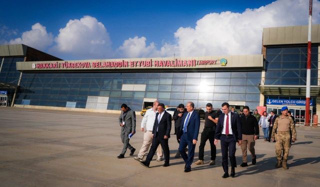 Vali Taşyapan, Yüksekova Havalimanı’ndaki çalışmaları inceledi