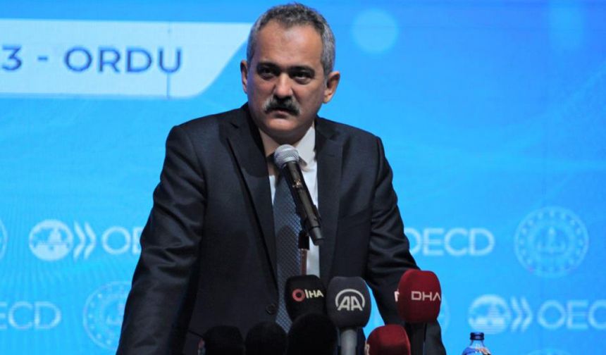 Bakan Özer: 'Türkiye OECD ülkeleri ile rekabet ediyor'