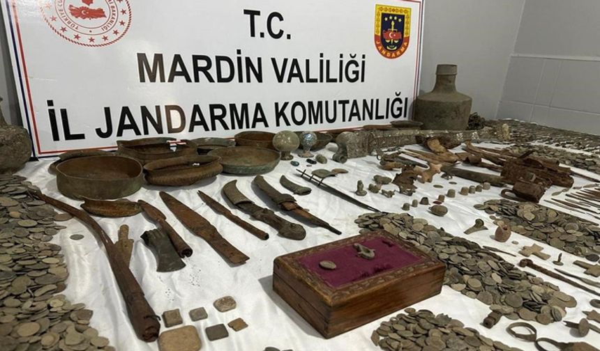 Mardin'de tarihi eser operasyonu: Yaklaşık 22 bin parça ele geçirildi