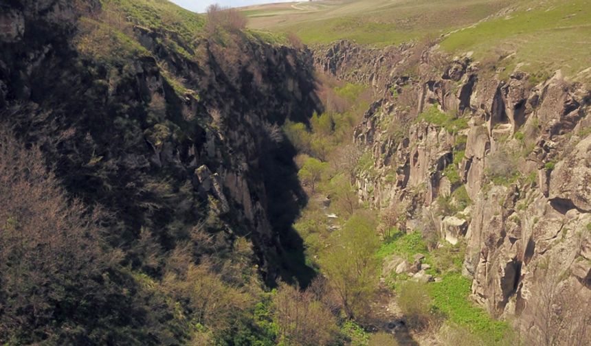 Doğa harikası Uludere Kanyonu keşfedilmeyi bekliyor